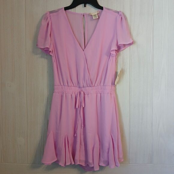 Altar'd State Women's Size M Pink Lavender Short Sleeve Romper Suit - Picture 1 of 6